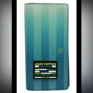 Louis Vuitton Daybreak Bifold Wallet
